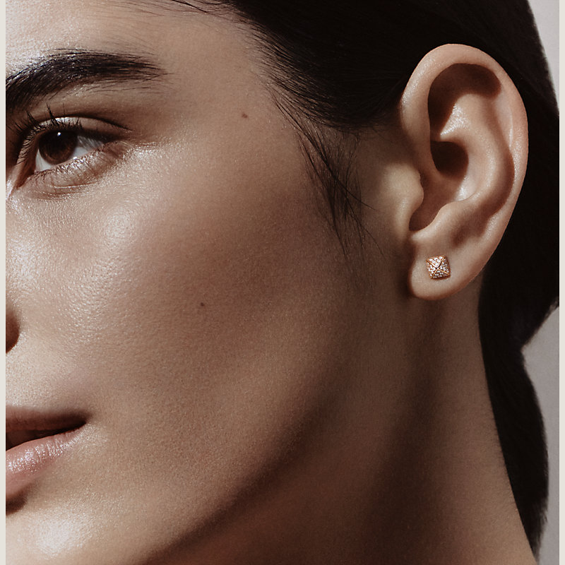 【シンプル可愛い】Boutons d'oreilles Hermes Clou d'H Boutons d'oreilles Hermès Clou d'H | Hermès France